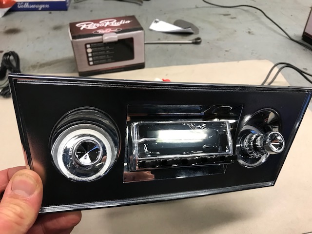 Installation d'une autoradio dans une NOVA