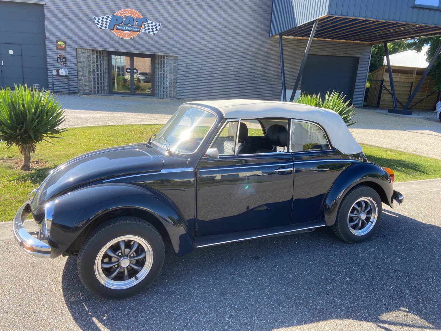 À VENDRE : VW COCCINELLE CABRIO 1303s 1979 VENDUE – PAT